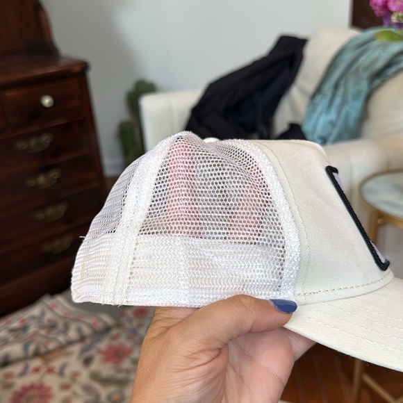 Goorin Bros Ladybug Cap - Picture 4 of 5